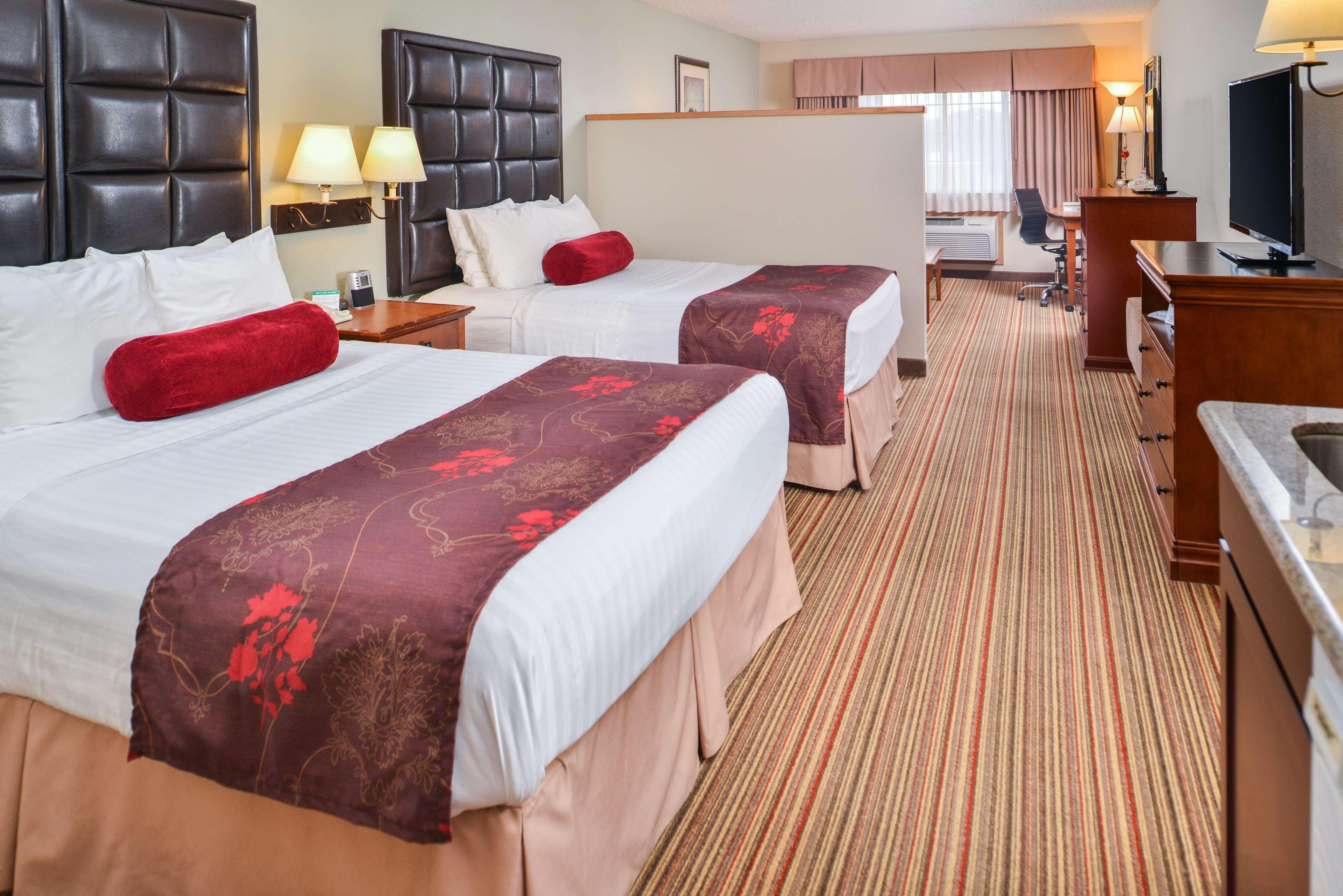 Best Western Plus Rama Inn Redmond Esterno foto