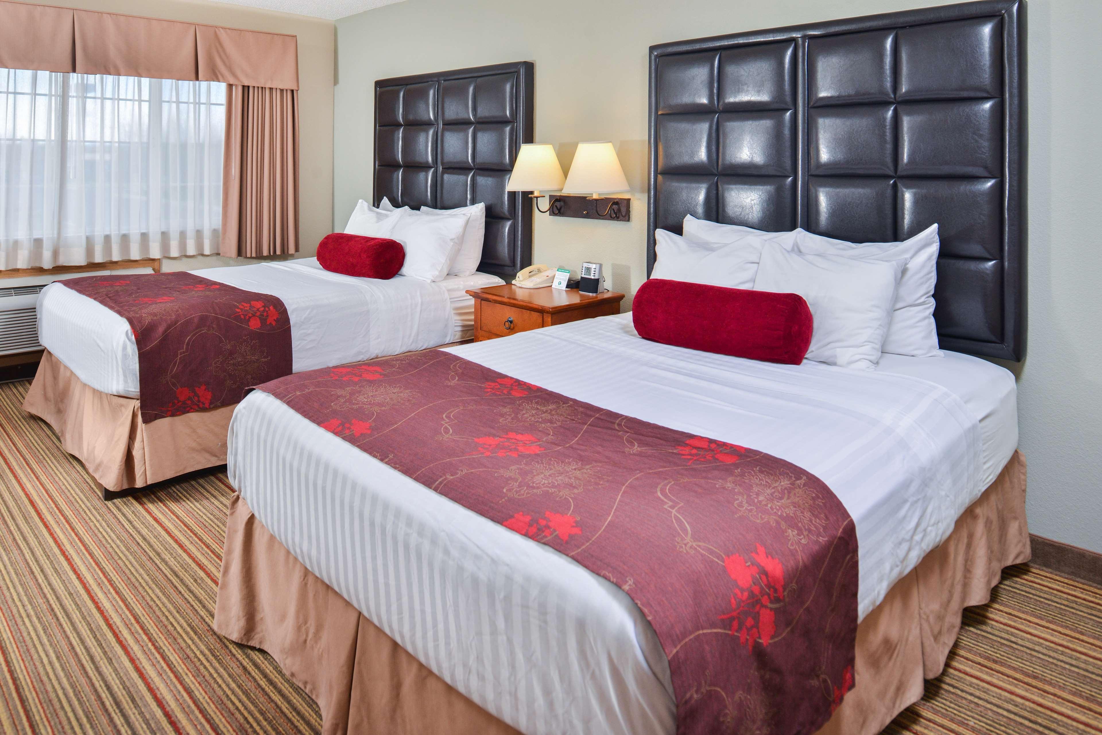Best Western Plus Rama Inn Redmond Esterno foto