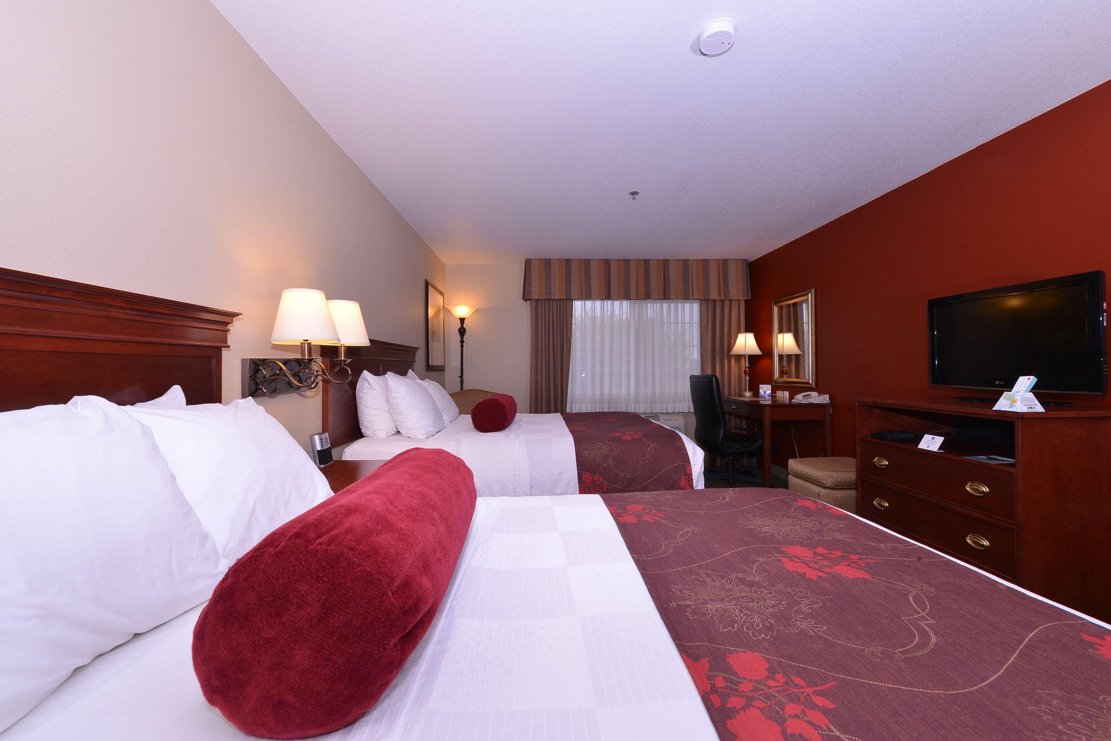 Best Western Plus Rama Inn Redmond Esterno foto
