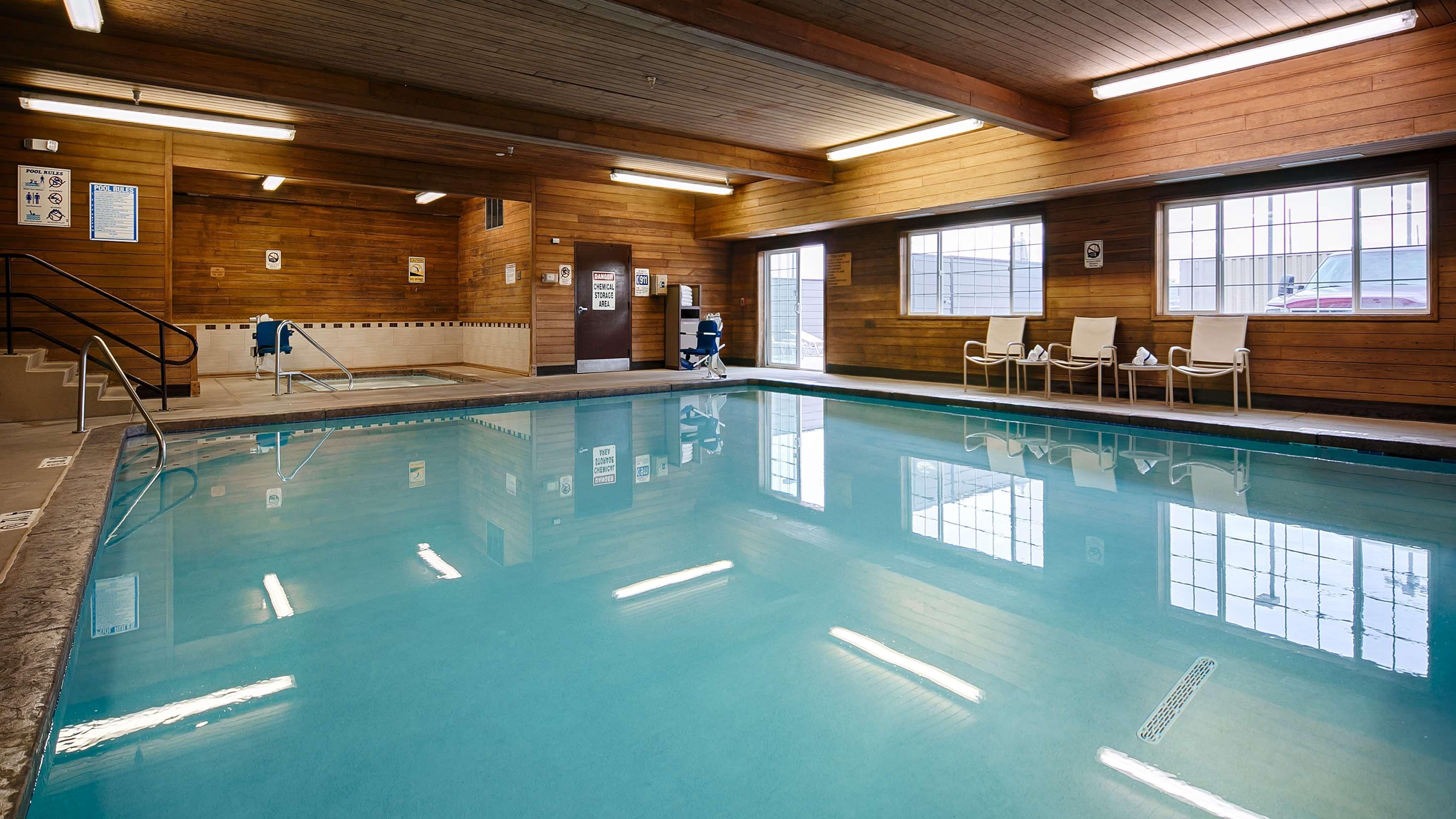 Best Western Plus Rama Inn Redmond Esterno foto