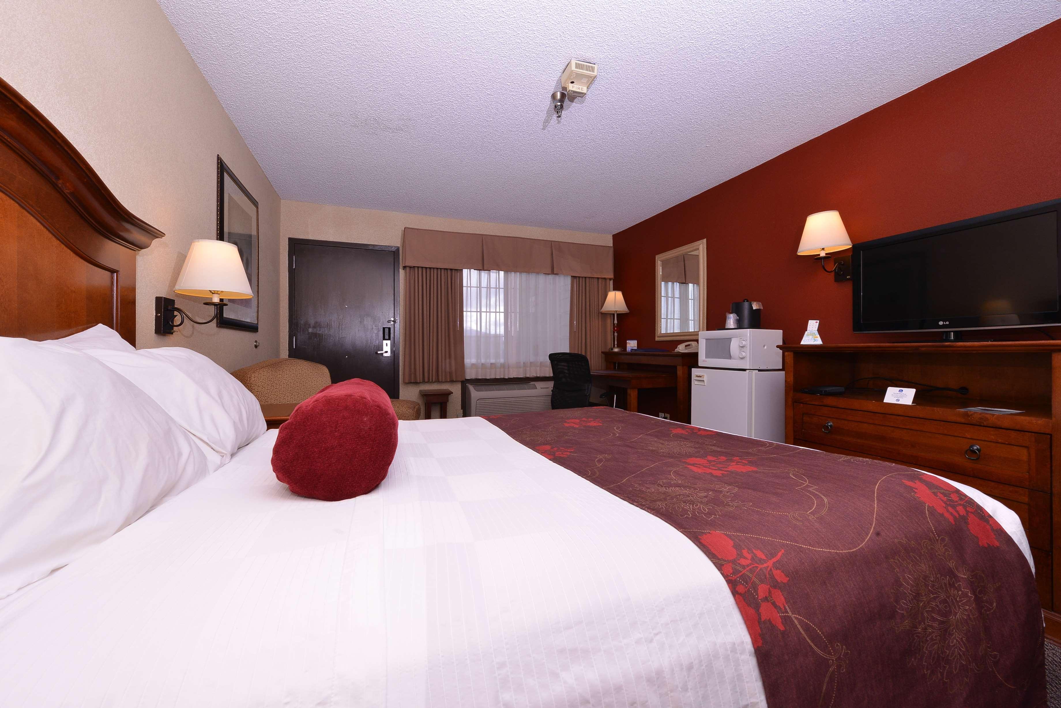 Best Western Plus Rama Inn Redmond Esterno foto