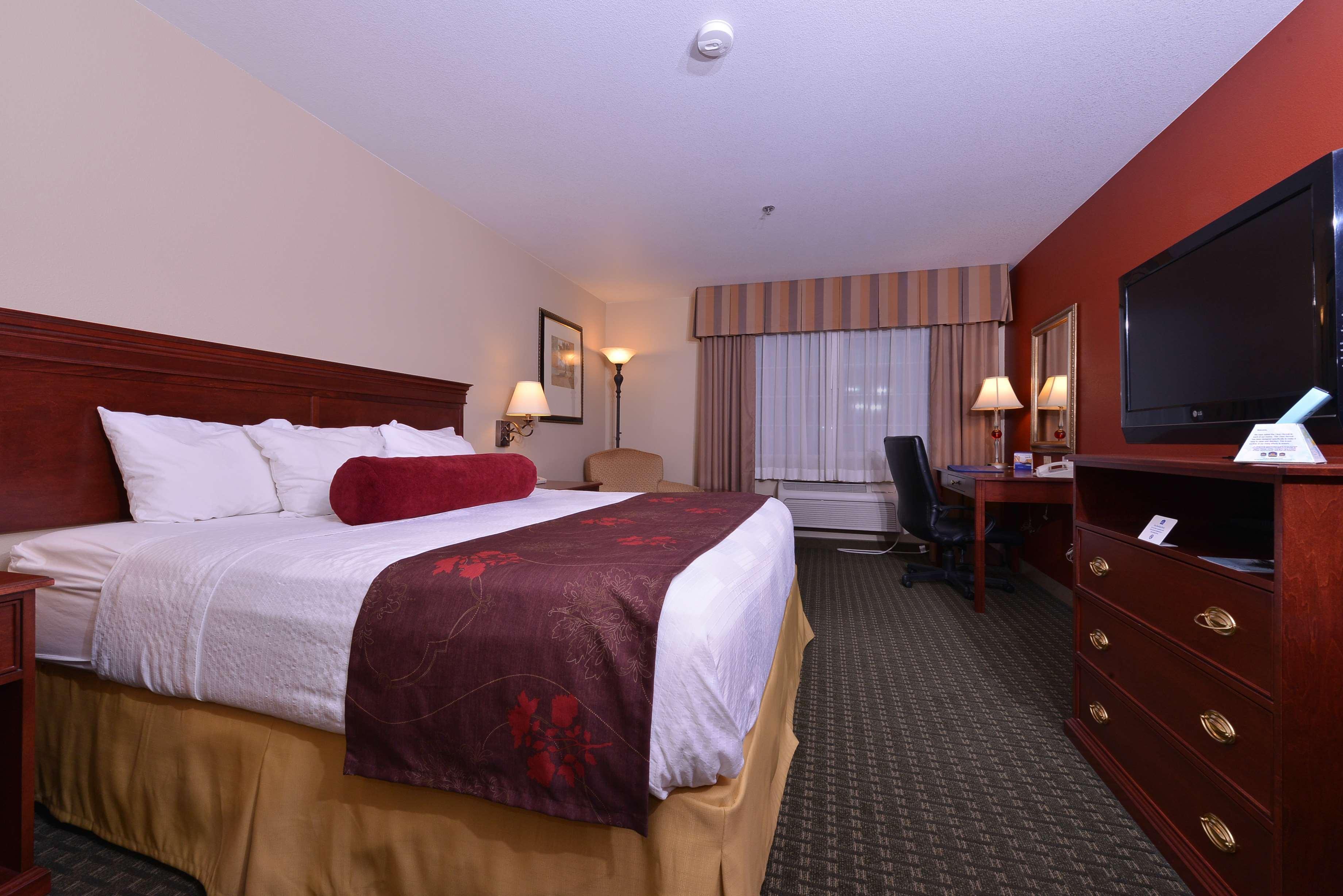 Best Western Plus Rama Inn Redmond Esterno foto