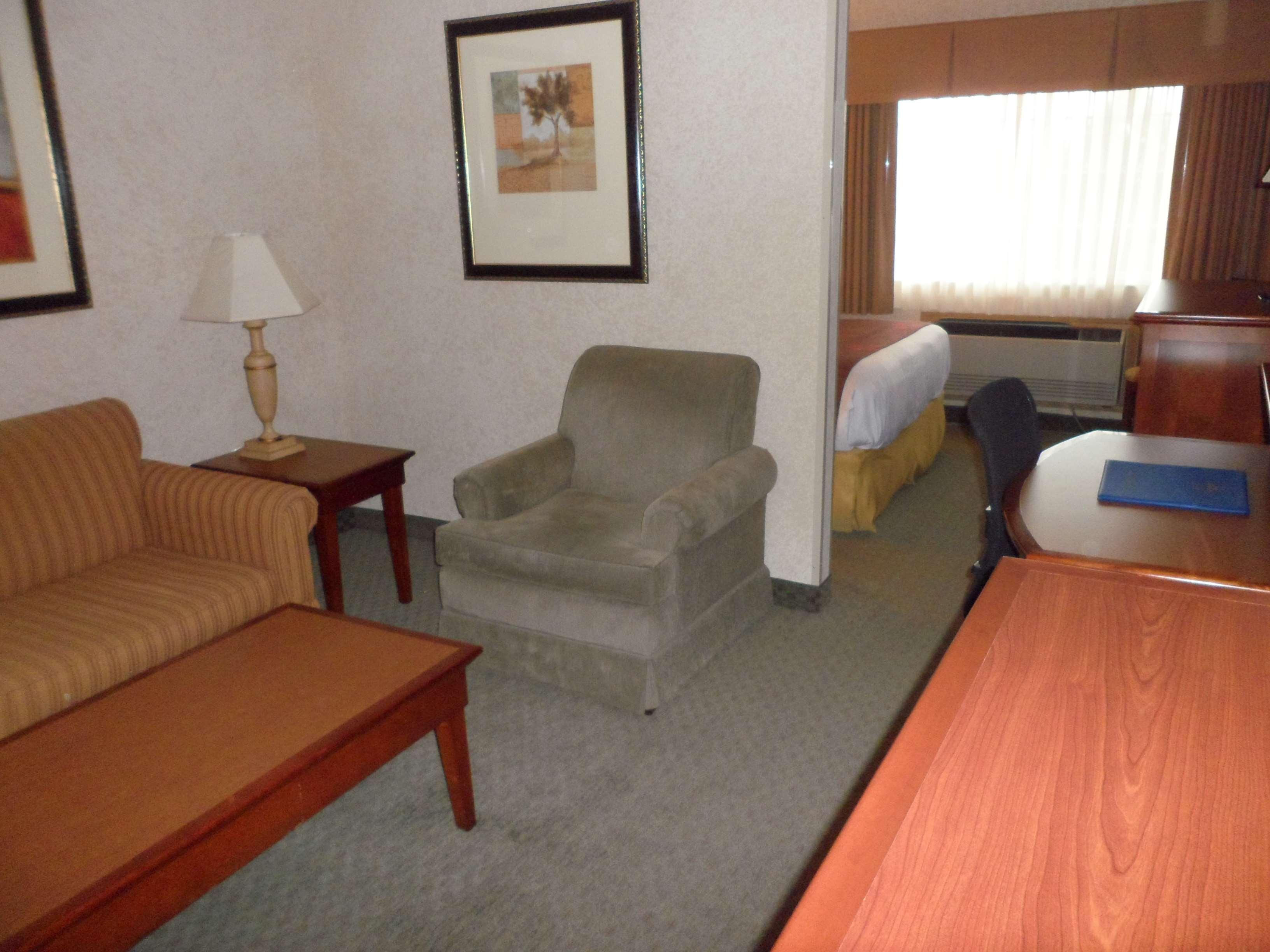 Best Western Plus Rama Inn Redmond Esterno foto