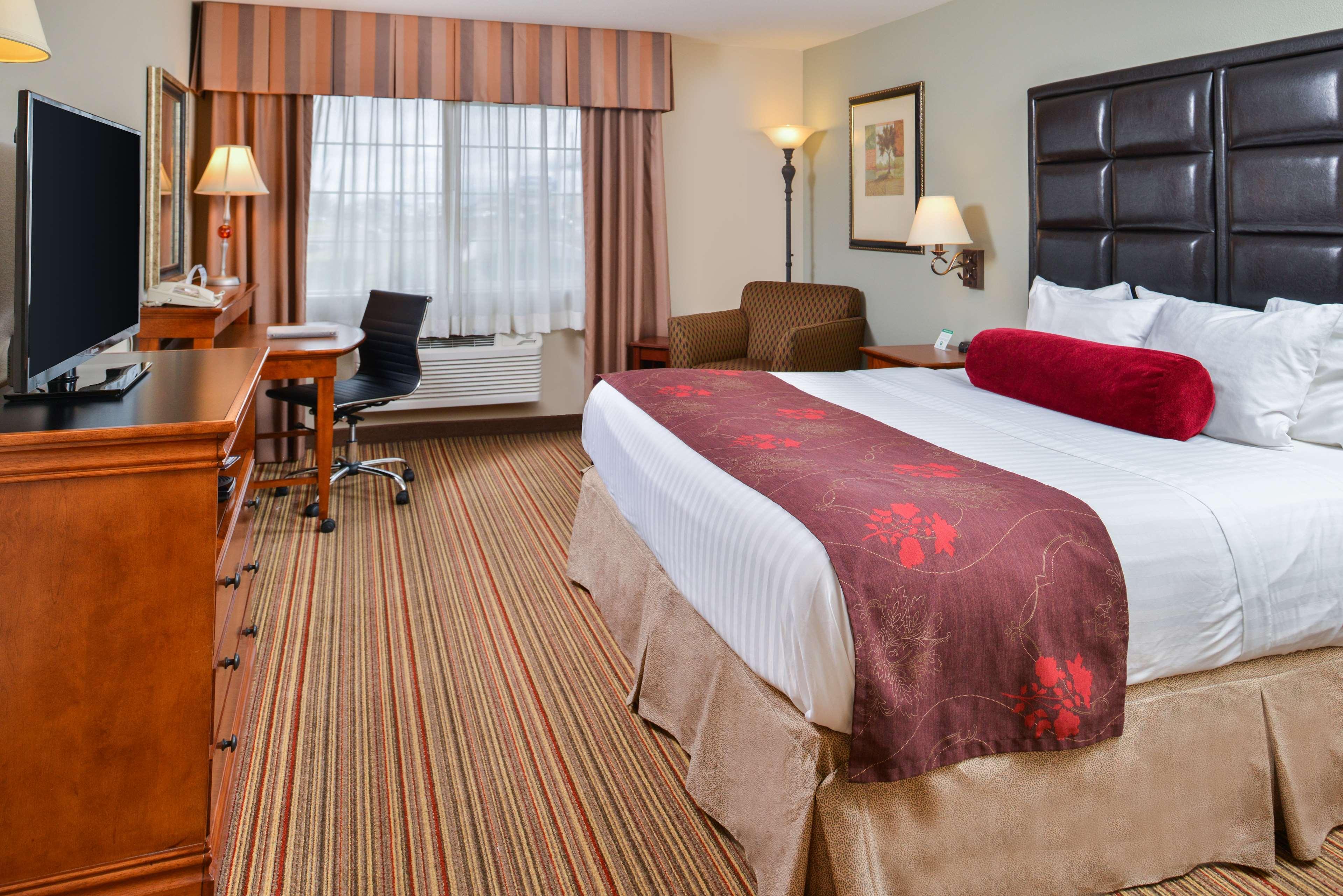 Best Western Plus Rama Inn Redmond Esterno foto