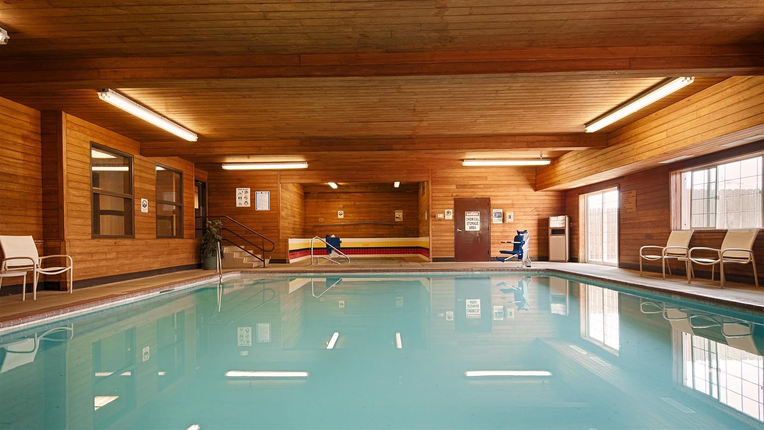 Best Western Plus Rama Inn Redmond Esterno foto