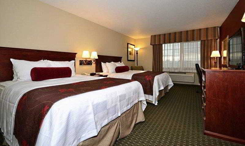 Best Western Plus Rama Inn Redmond Esterno foto
