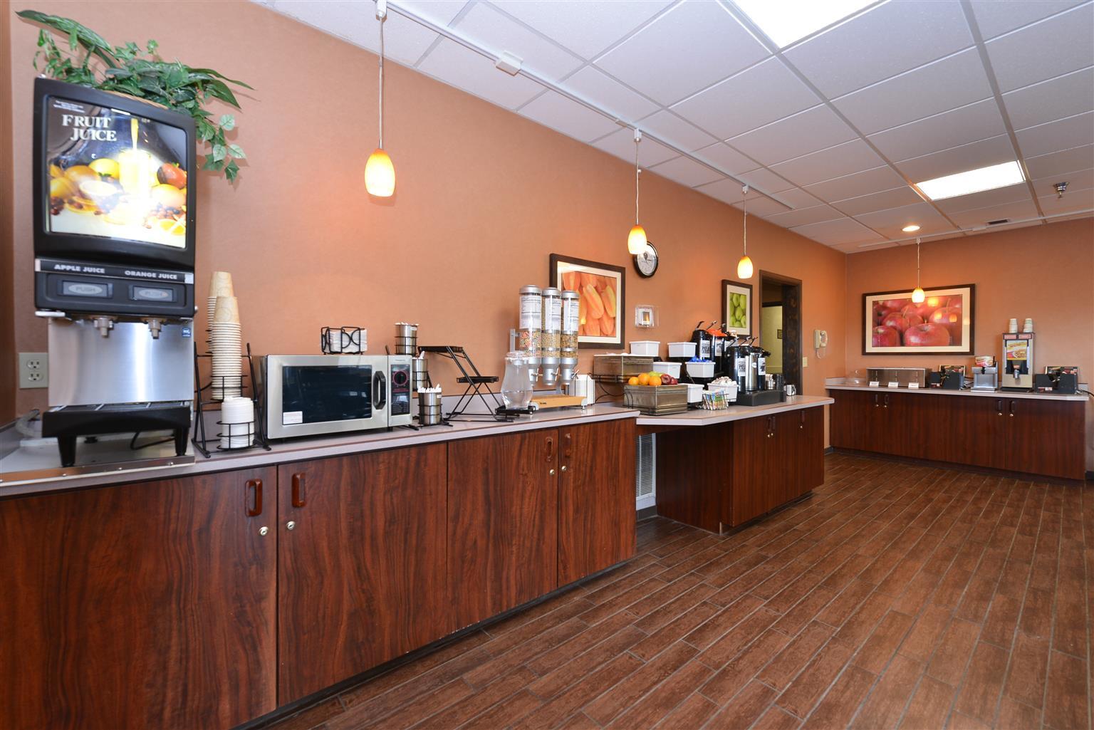 Best Western Plus Rama Inn Redmond Esterno foto