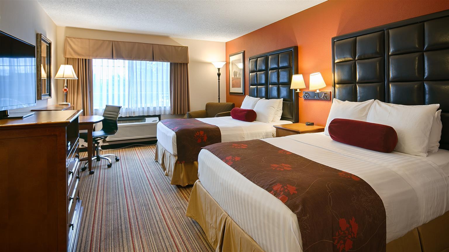 Best Western Plus Rama Inn Redmond Esterno foto